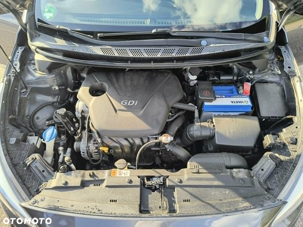 Kia Ceed 1.6 GDI L DCT - 27
