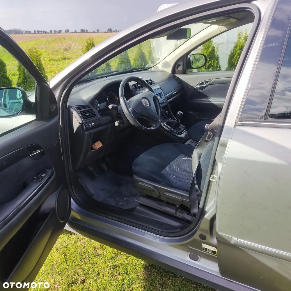 Fiat Croma 1.9JTD Dynamic - 5