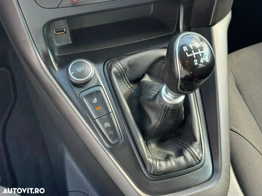 Ford Focus 1.5 EcoBlue Start-Stopp-System COOL&CONNECT - 14
