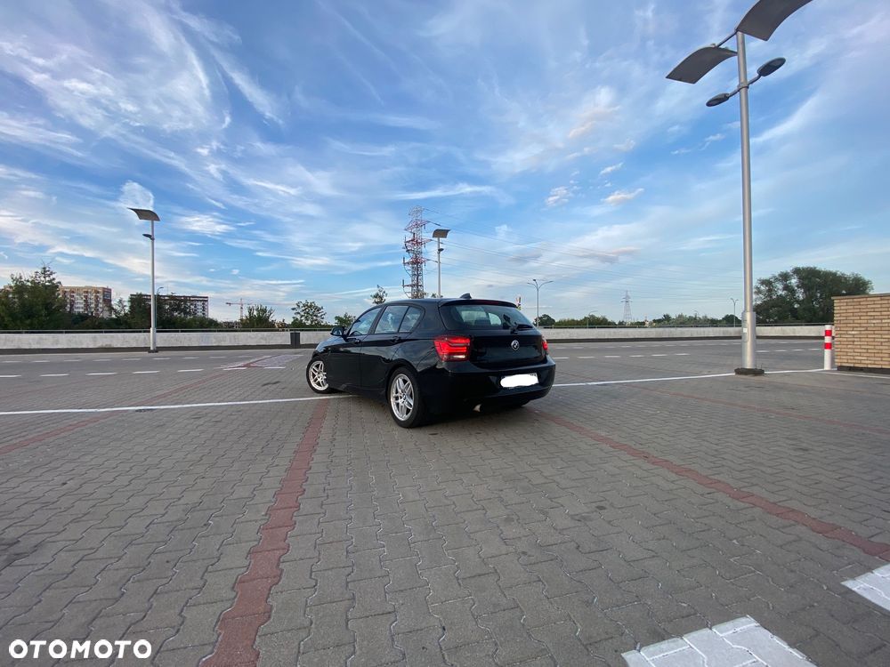 BMW Seria 1 116i - 6