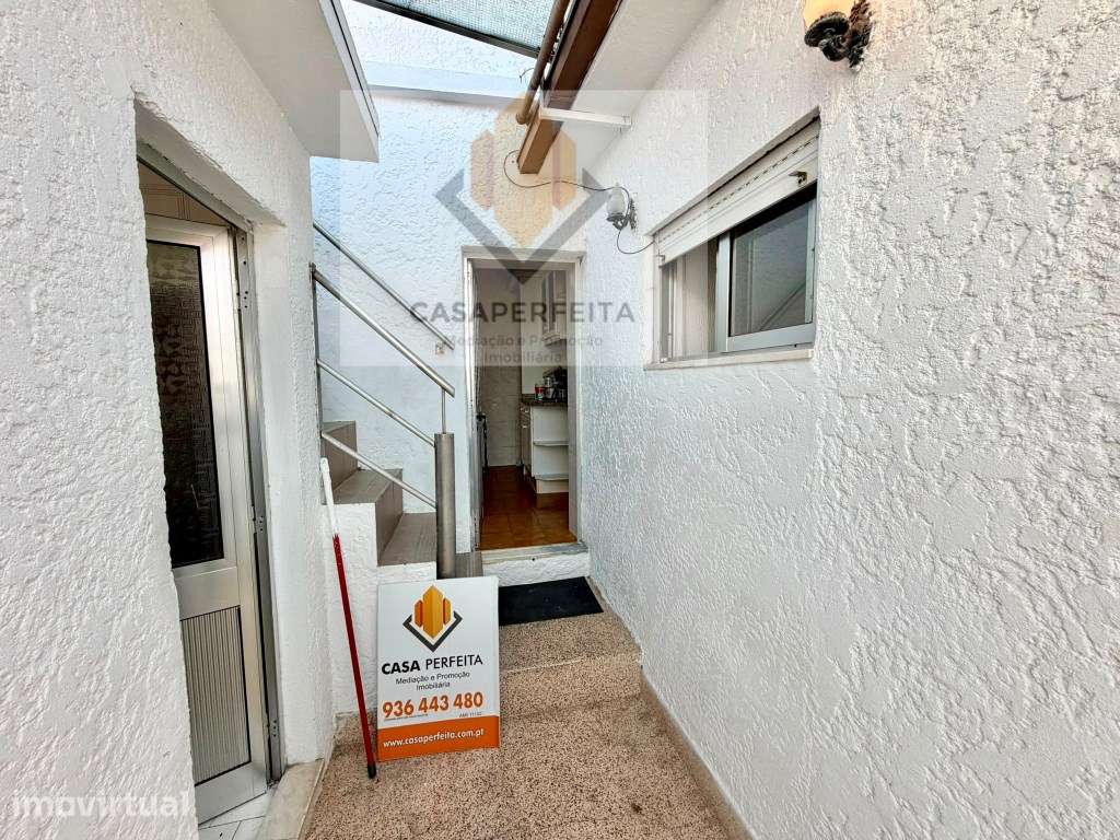 2 Casas Térreas com Espaço Exterior - Oliveira do Douro -Junto à N2... - Grande imagem: 4/22