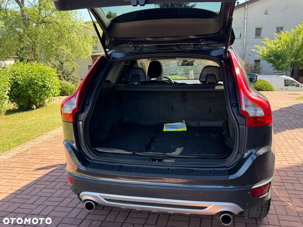 Volvo XC 60 DRIVe R-Design - 26