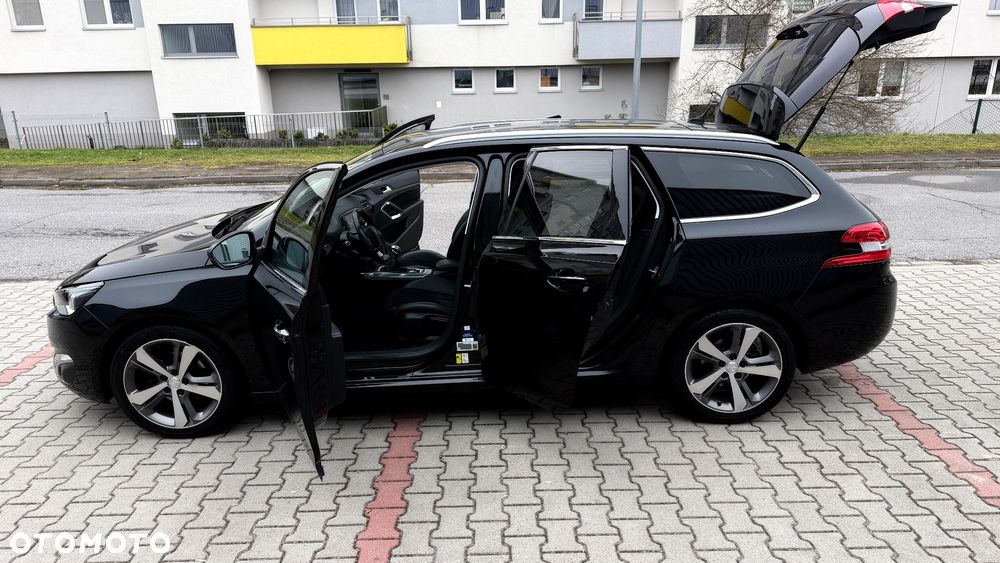 Peugeot 308 PureTech 130 GPF Black Edition - 28