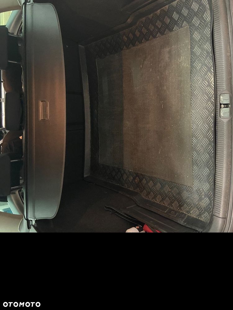 Volkswagen Passat Variant 2.0 TDI DPF Comfortline - 9