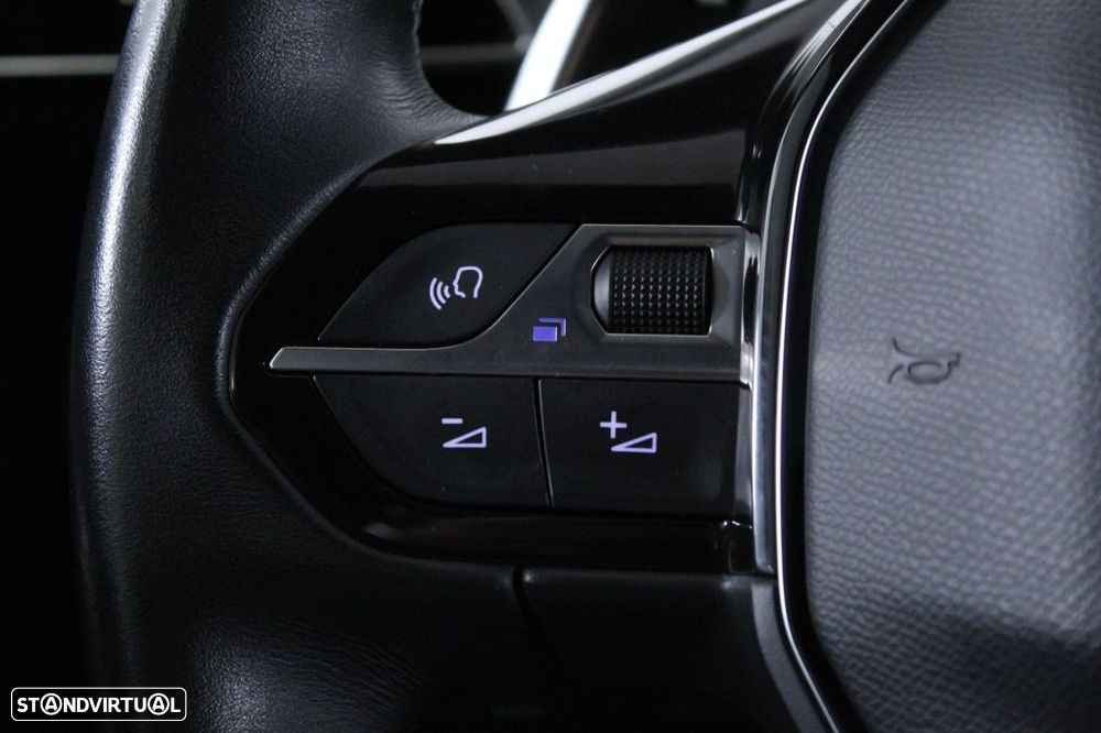 Peugeot 3008 1.5 BlueHDi Allure Pack EAT8 - 22