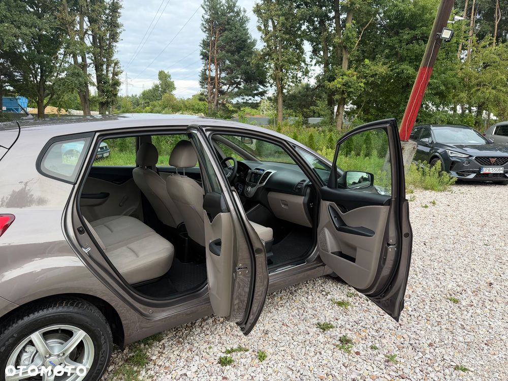 Hyundai ix20 1.6 Comfort - 12
