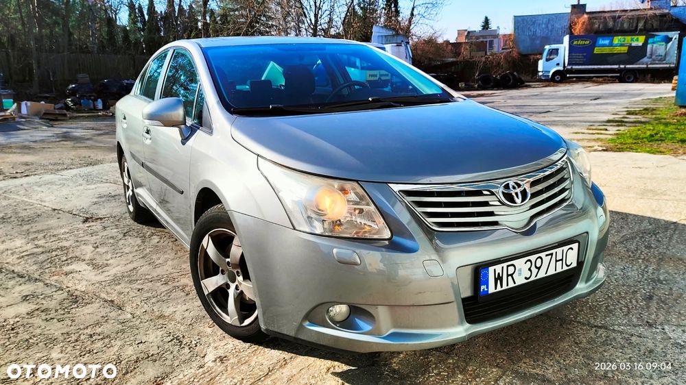 Toyota Avensis 1.6 Sol - 16