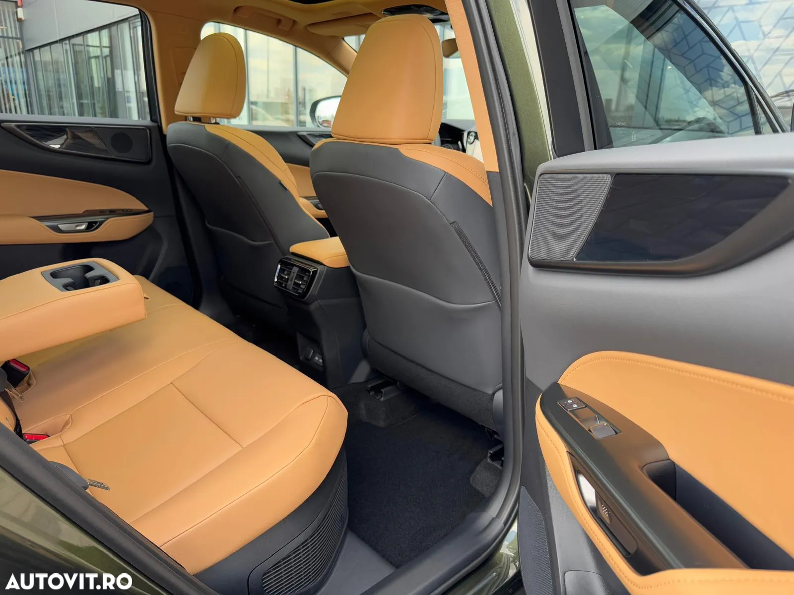 Lexus Seria NX 450h+ 2.5 TNGA HV 25H PHEV CVT Executive - 14
