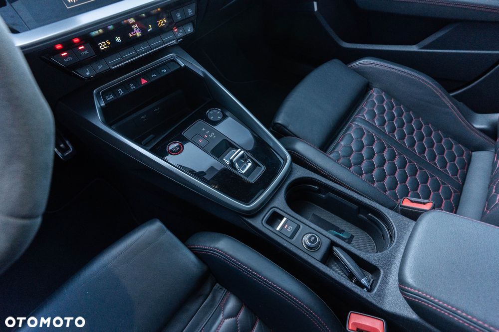 Audi RS3 Sportback - 5