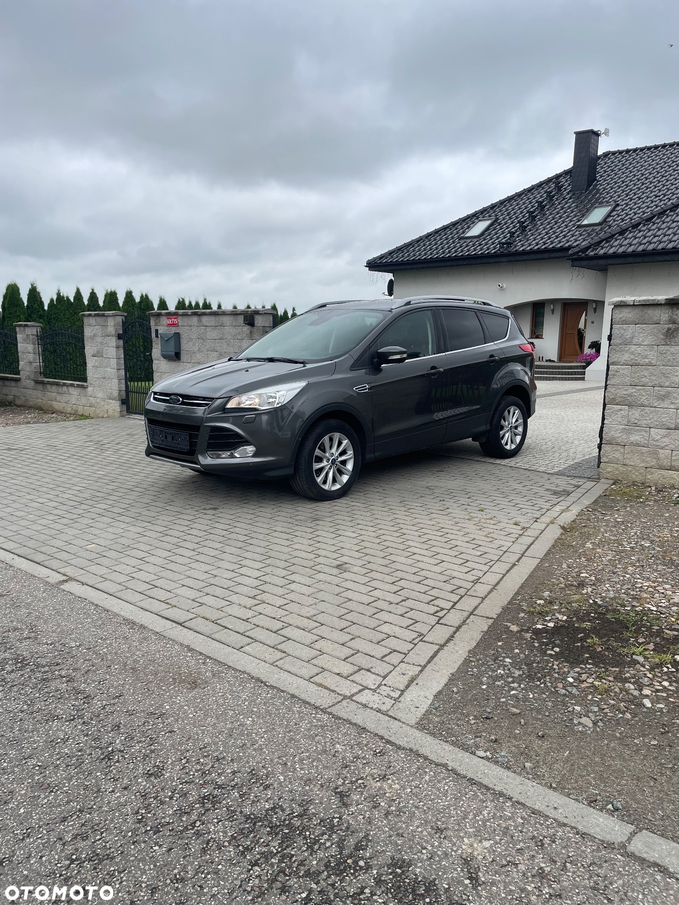 Ford Kuga - 3