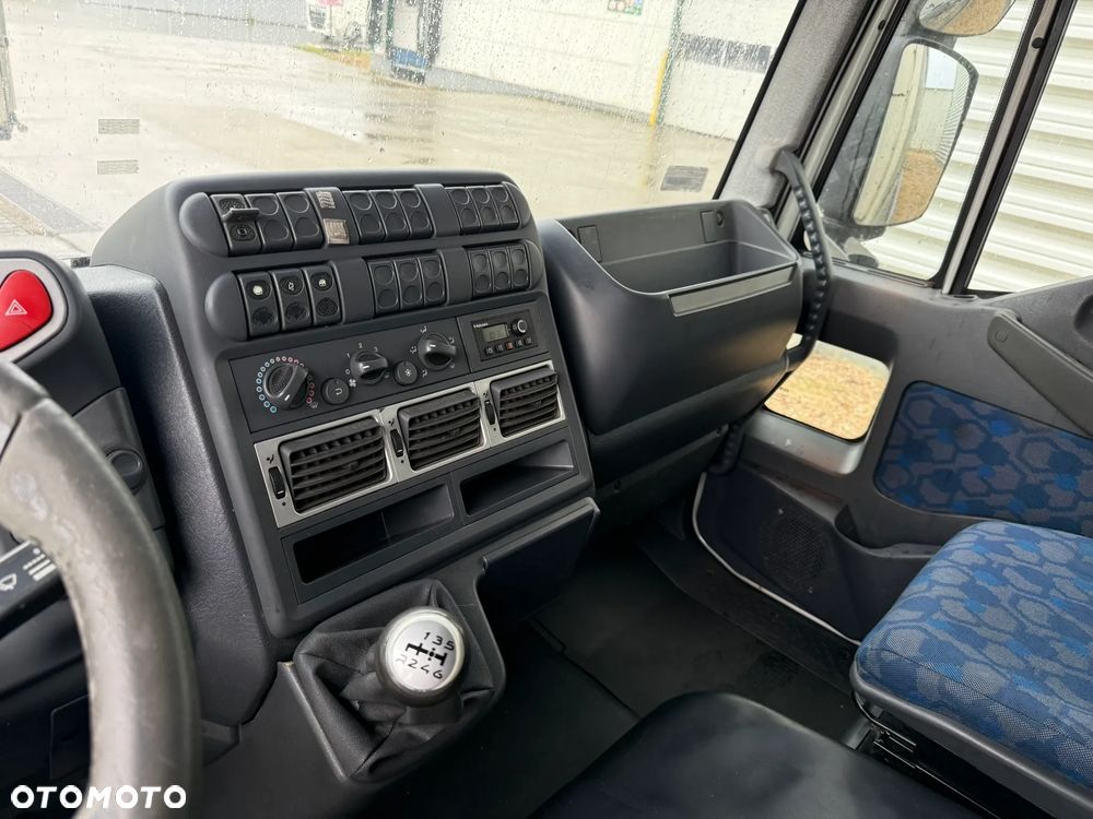 Iveco 120E22 - 6
