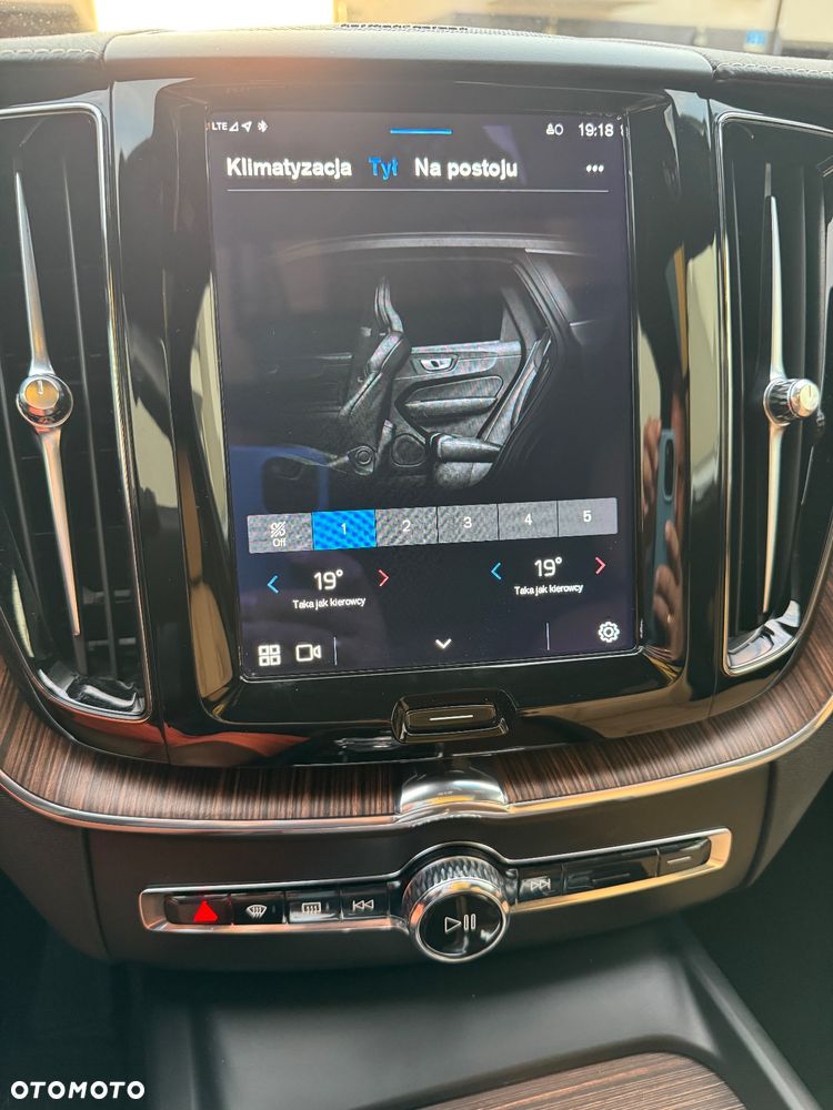 Volvo XC 60 D5 AWD Inscription - 6