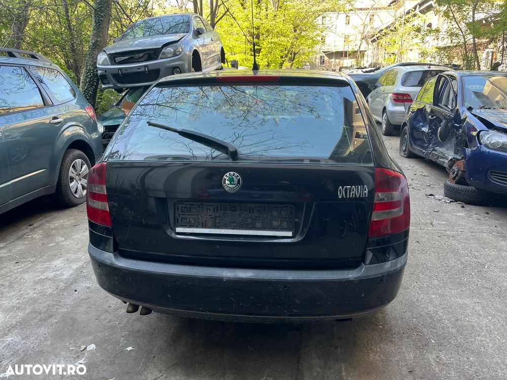 Dezmembrez Skoda Octavia 2 negru break 2006 2.0TDI BDK 140CP - 8