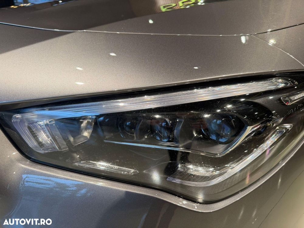 Mercedes-Benz CLA - 12