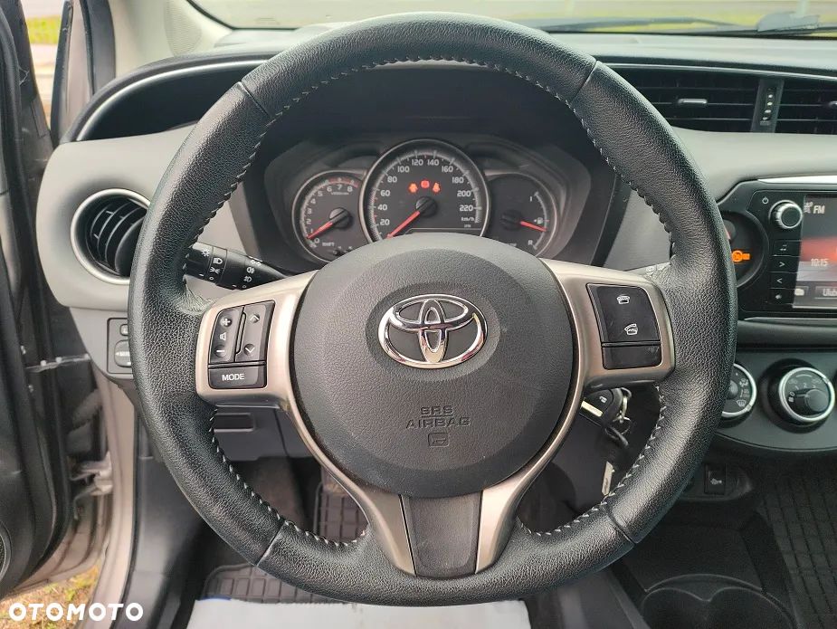 Toyota Yaris 1.33 Premium - 15
