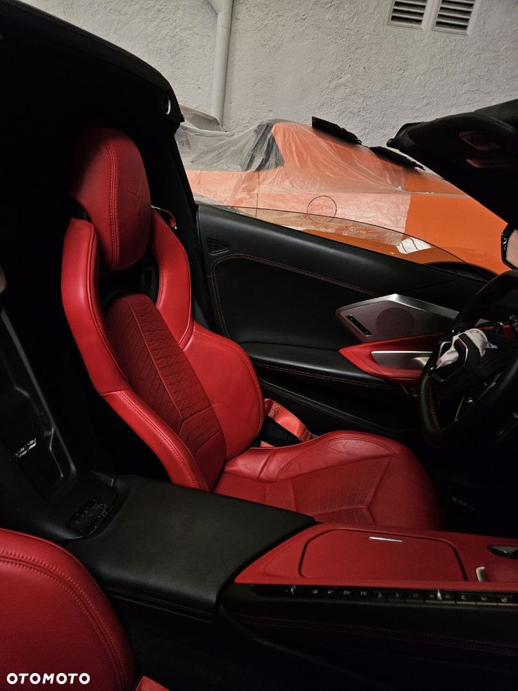 Chevrolet Corvette - 11