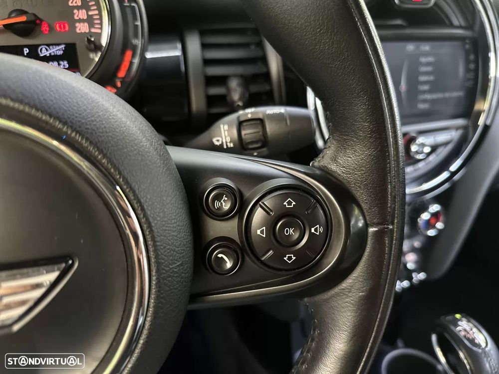 MINI Cabrio Cooper D Auto - 33