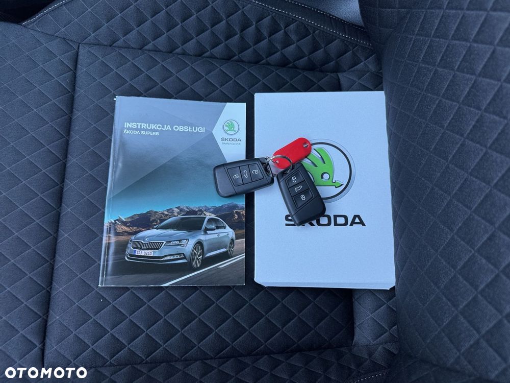 Skoda Superb 2.0 TDI DSG Ambition - 31
