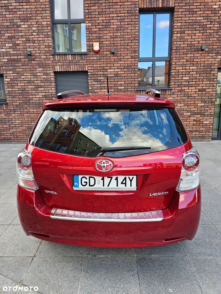 Toyota Verso 2.0 D-4D Executive - 5