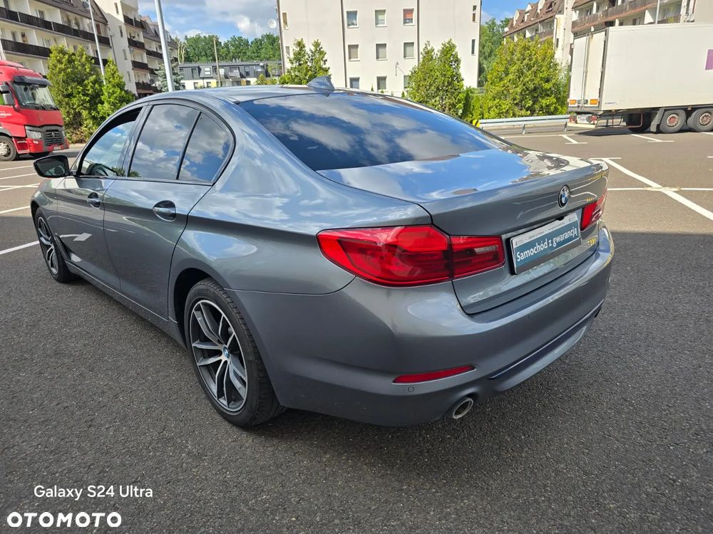 BMW Seria 5 530i xDrive Luxury Line sport - 3