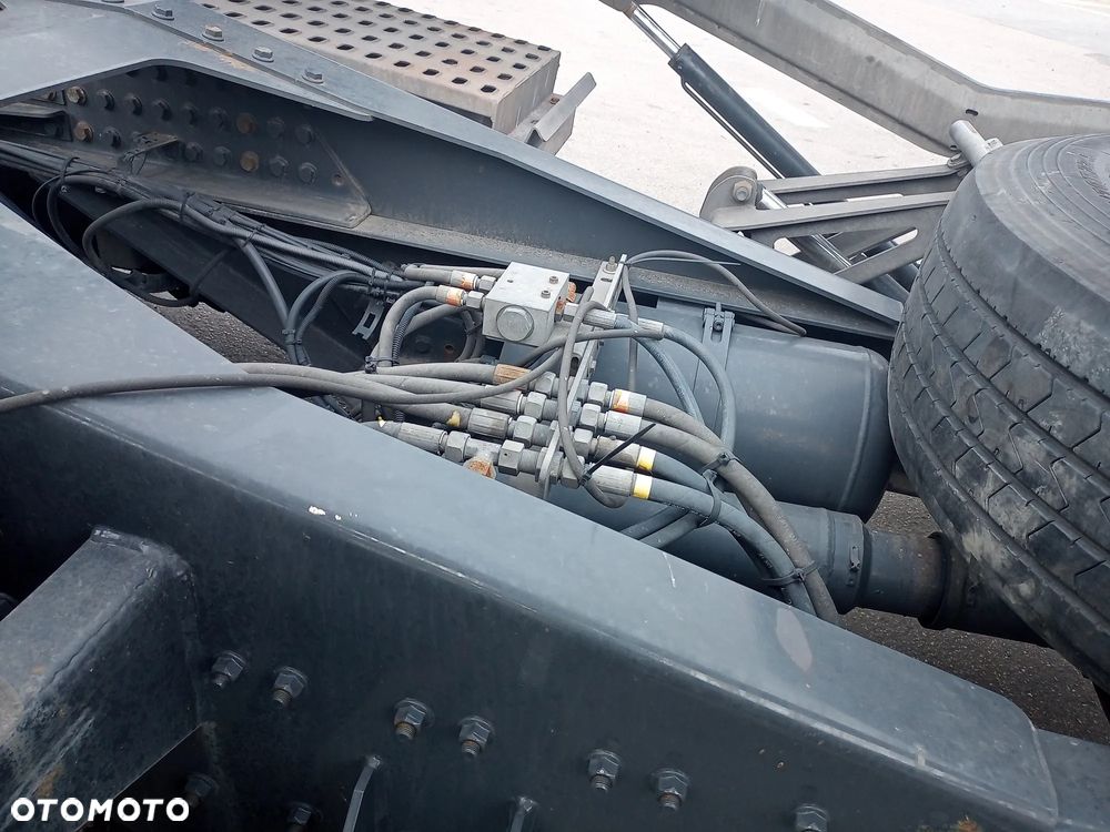 Volvo FM z zabudową ROLFO (Autotransporter) - 17