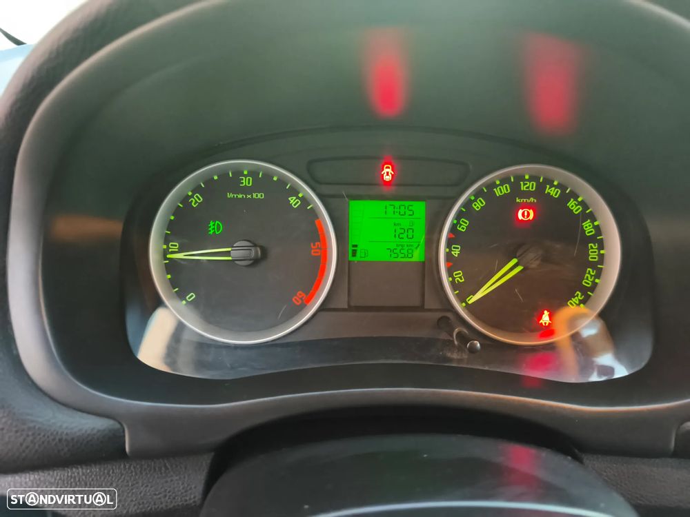 Skoda Roomster 1.4 TDI Style II - 7