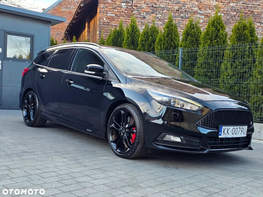 Ford Focus 2.0 EcoBoost ST-2 - 36