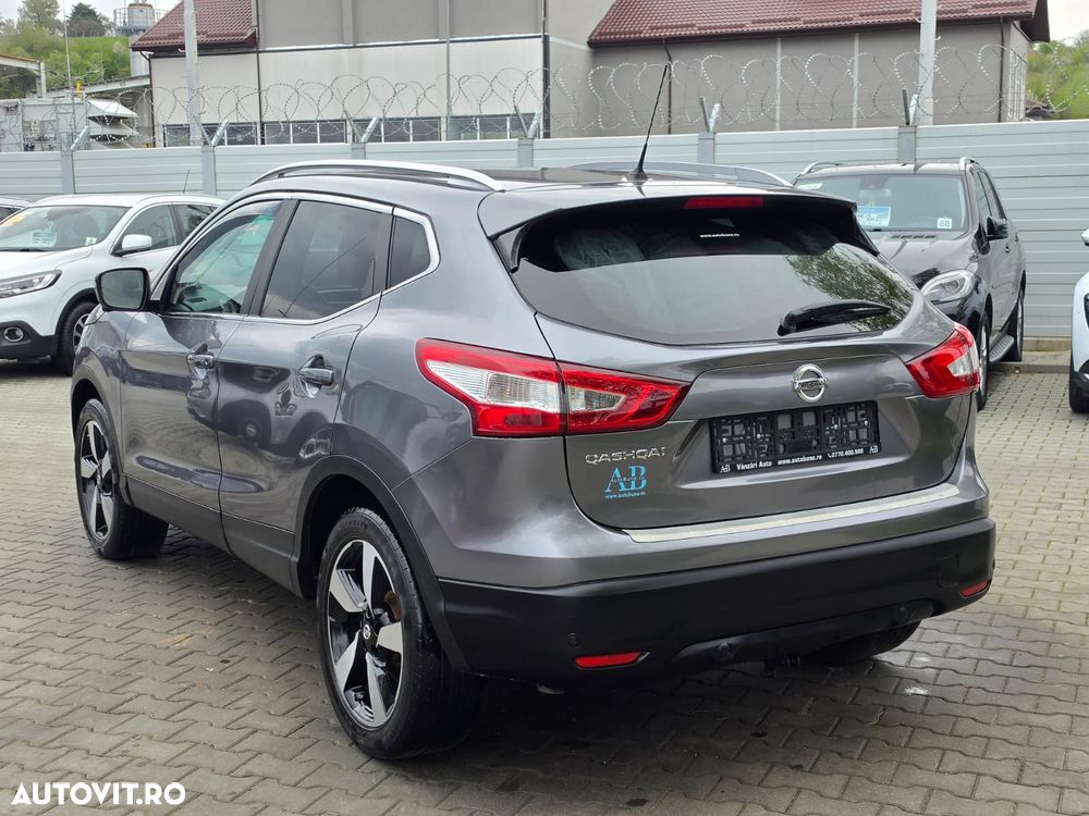 Nissan Qashqai - 4