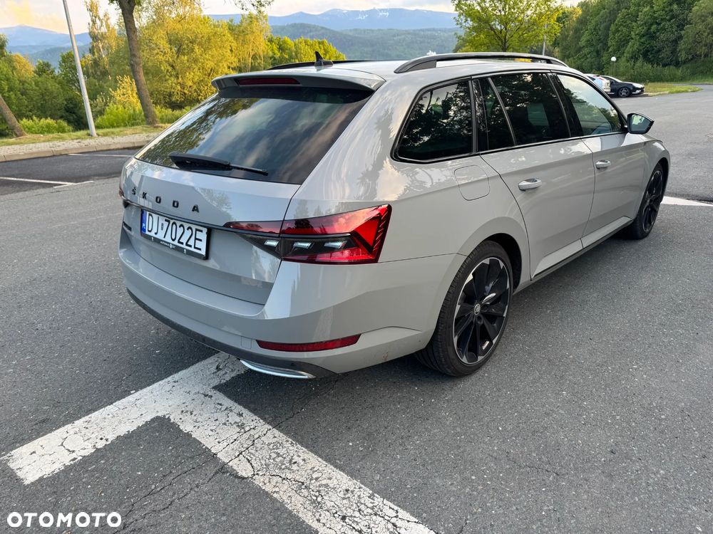 Skoda Superb 2.0 TDI DSG Sportline - 3