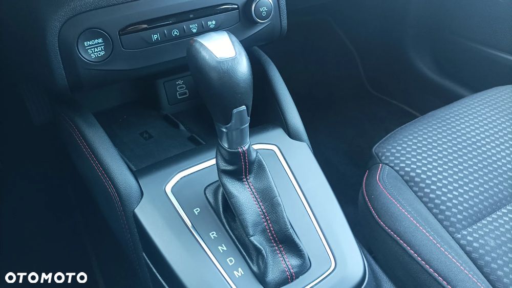Ford Focus 1.0 EcoBoost mHEV ST-Line X - 30