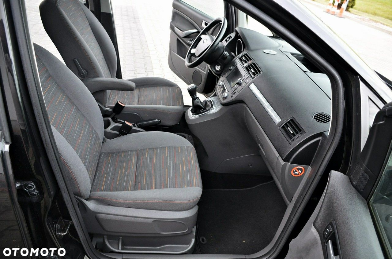 Ford C-MAX - 22