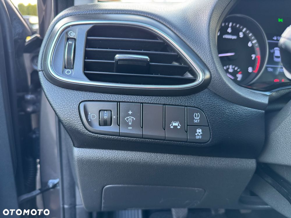 Hyundai i30 1.4 T-GDI YES!+ - 39