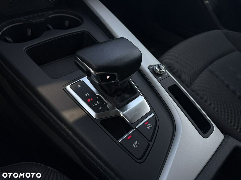 Audi A4 Avant 35 TDI mHEV Advanced S tronic - 27