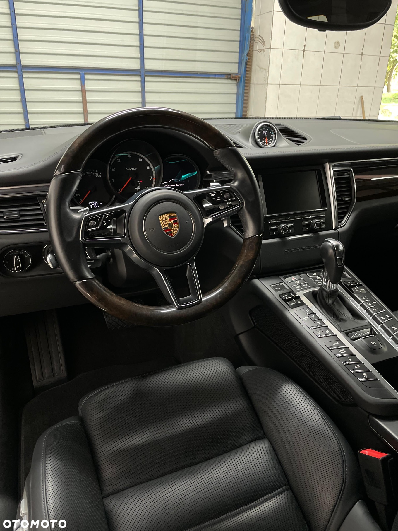 Porsche Macan Turbo PDK - 26