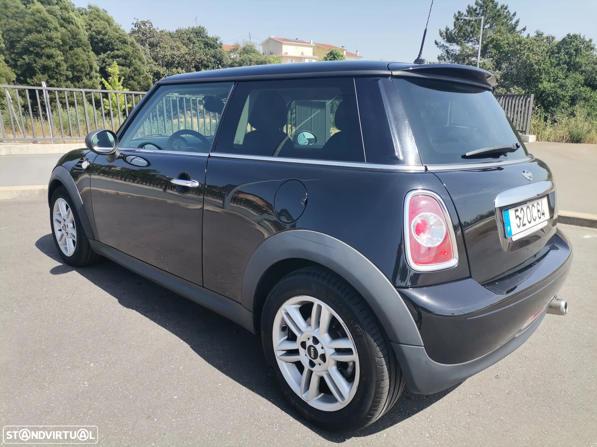 MINI 3 Portas One D - 16