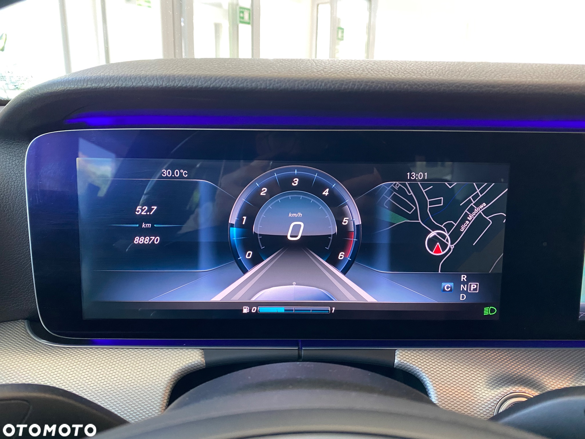 Mercedes-Benz Klasa E 220 d 9G-TRONIC - 26