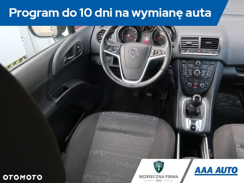 Opel Meriva - 8