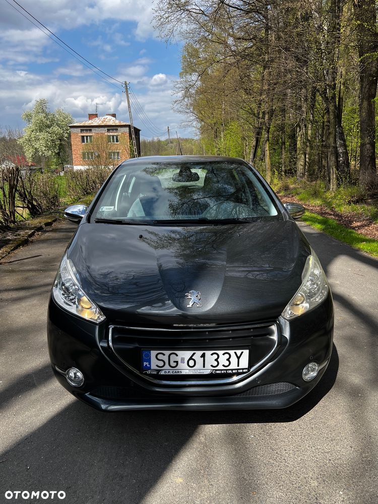 Peugeot 208 1.2 VTi Allure - 16