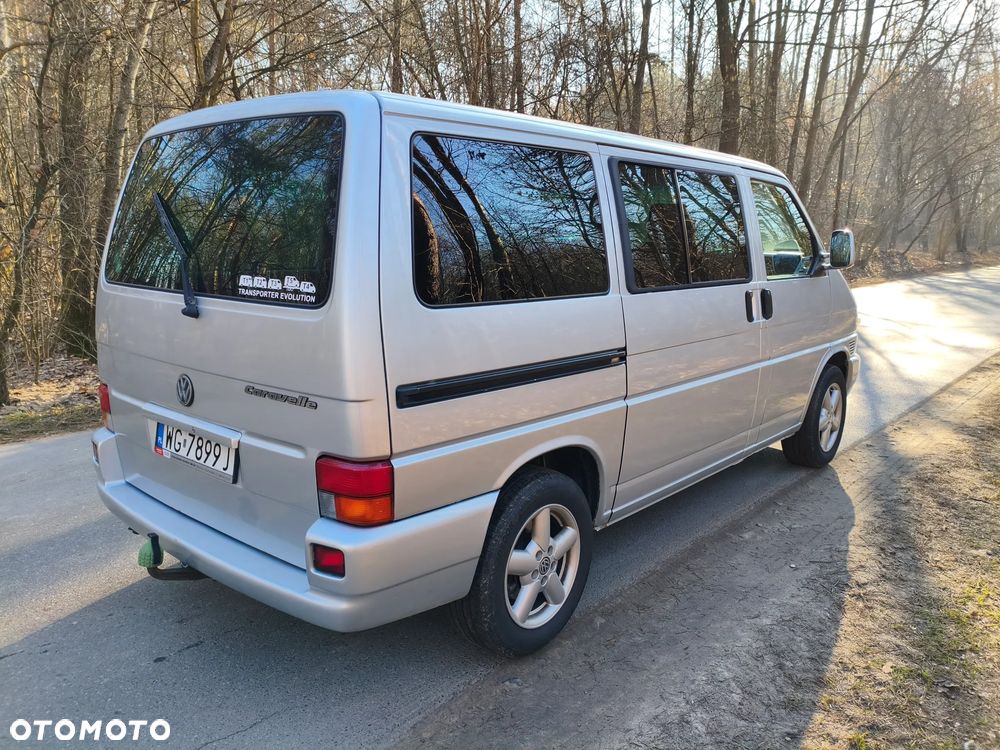 Volkswagen Caravelle - 6
