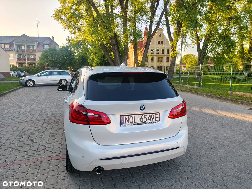 BMW Seria 2 218d Sport - 27