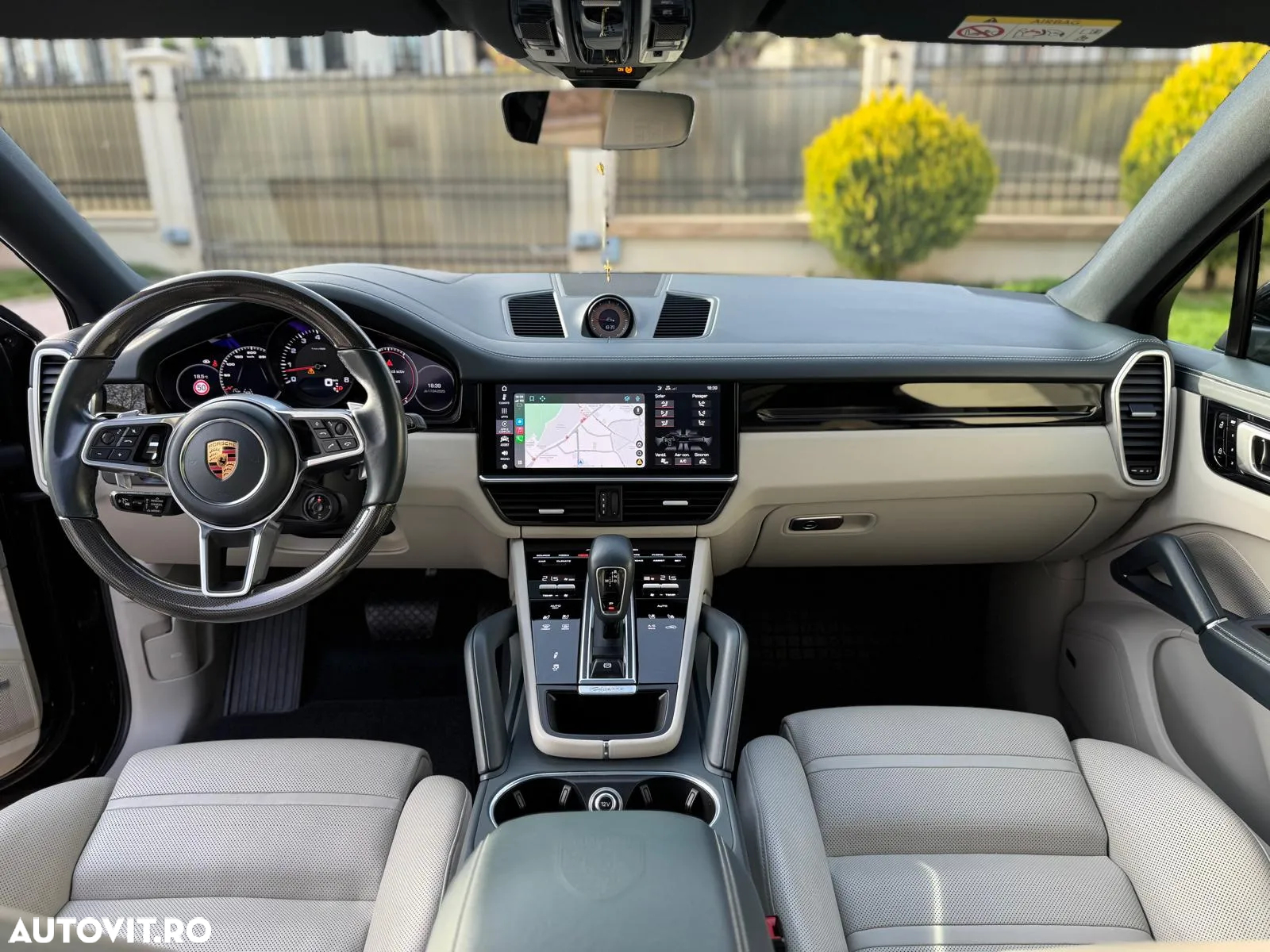 Porsche Cayenne - 10