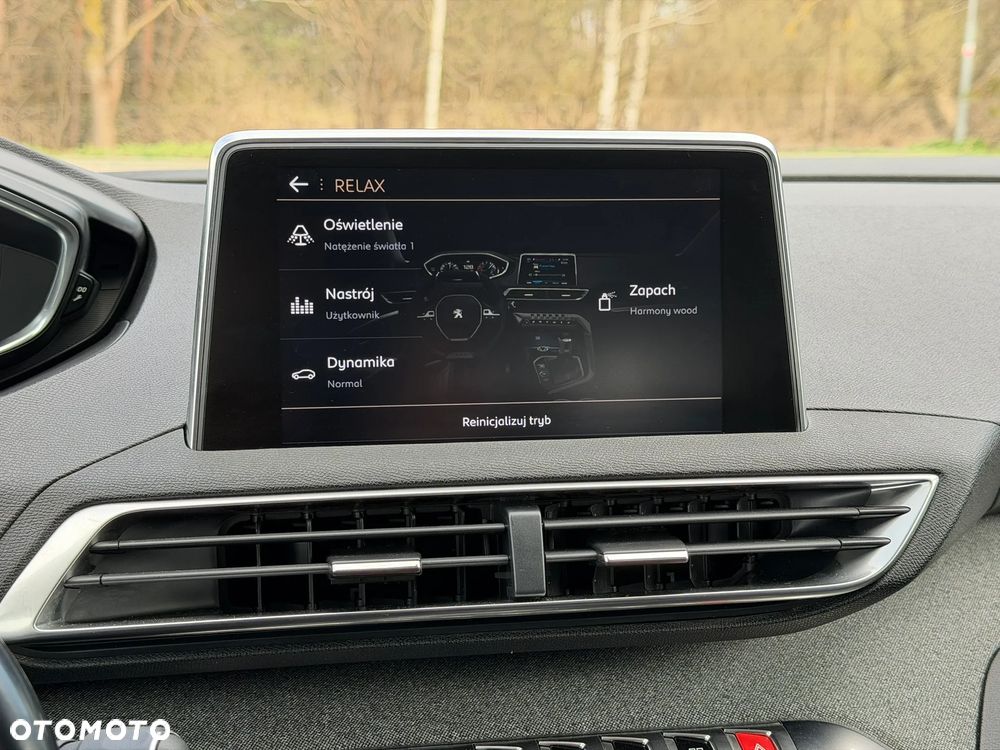 Peugeot 3008 1.6 PureTech GPF Allure S&S EAT8 - 27