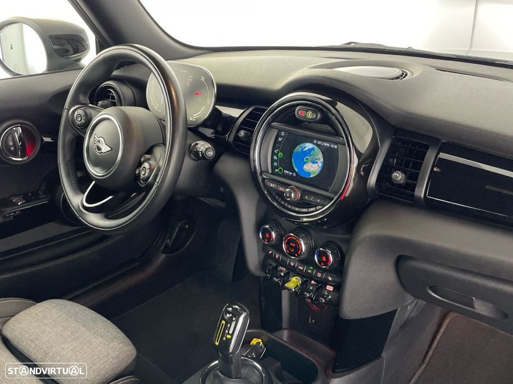 MINI 3 Portas Cooper SE - 21