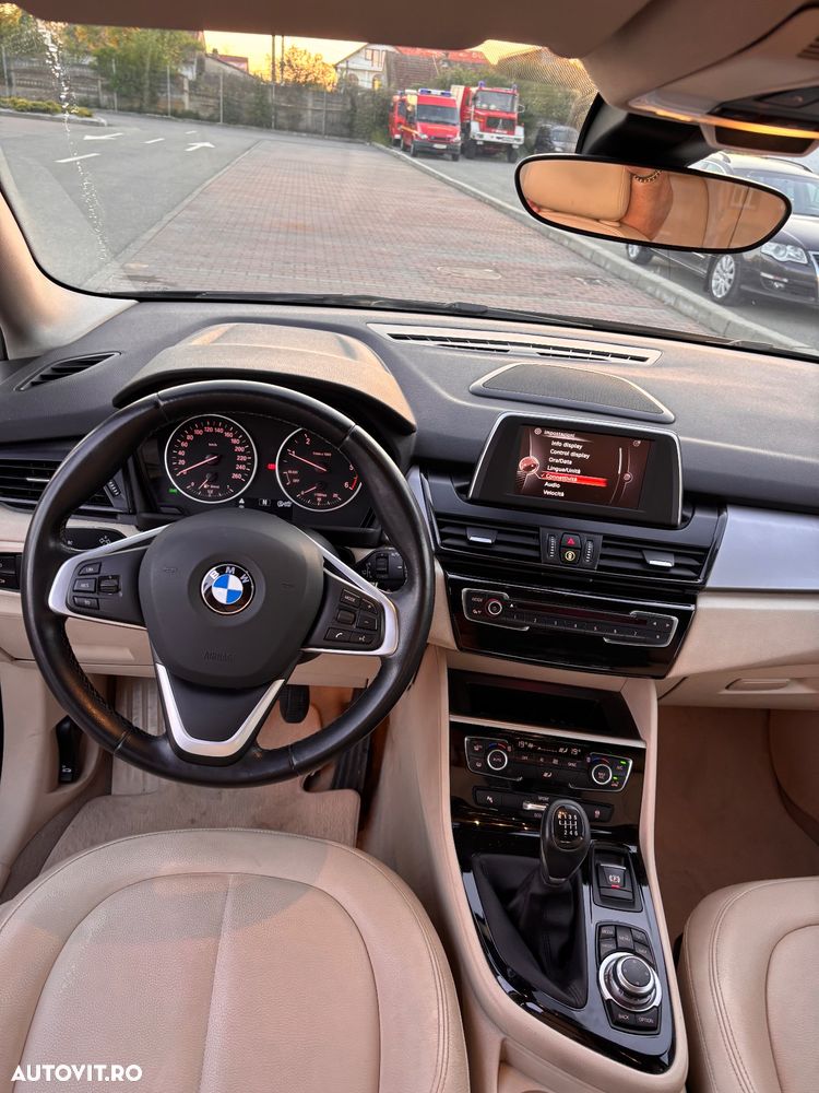 BMW Seria 2 216d Active Tourer Luxury Line - 7