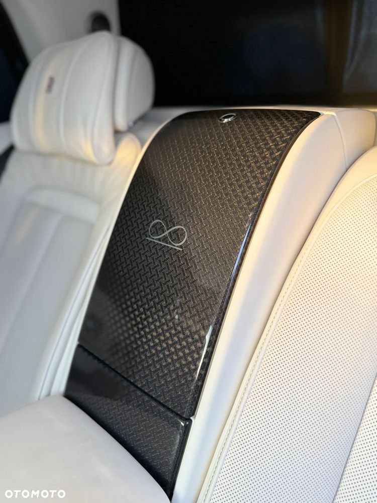 Rolls-Royce Cullinan - 24