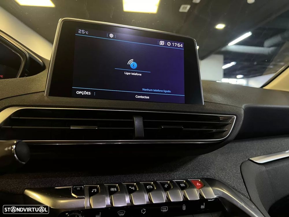 Peugeot 3008 PureTech 130 Stop & Start GPF EAT8 Allure - 25