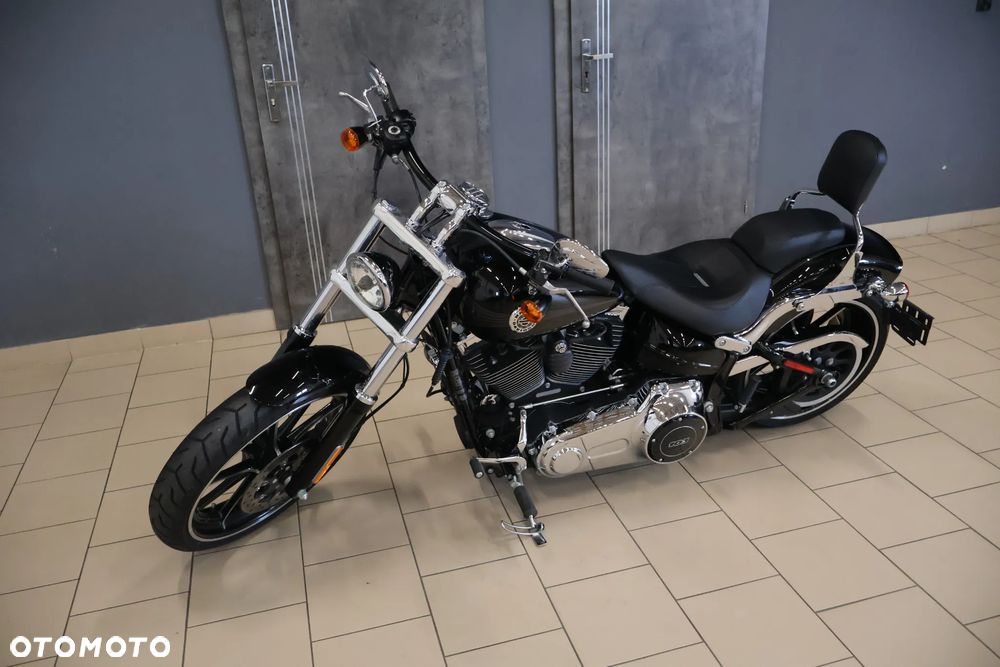 Harley-Davidson FXSB Breakout - 22