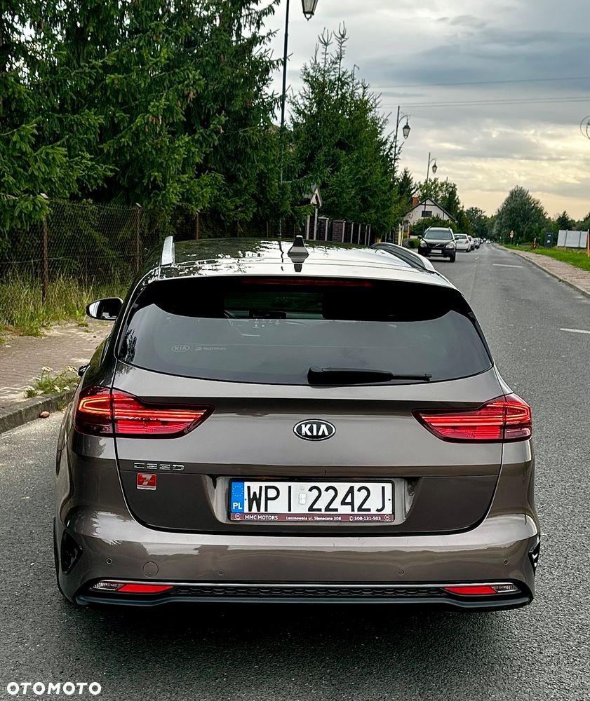 Kia Ceed 1.4 T-GDI L Business Line DCT - 19