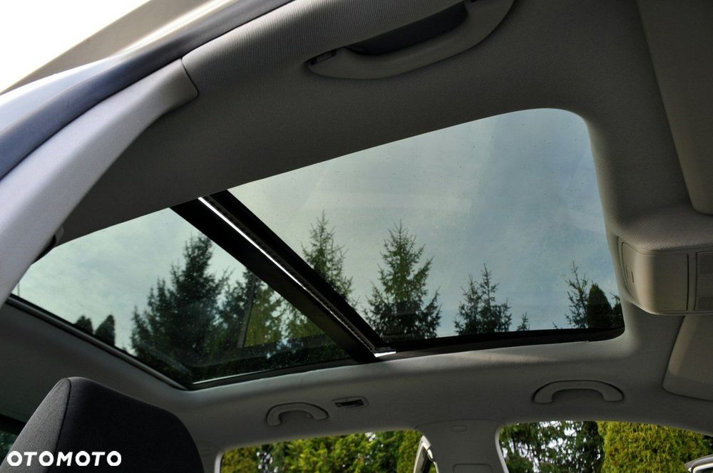 Volkswagen Tiguan - 30