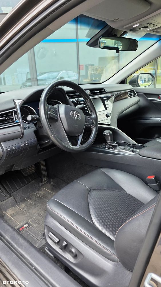 Toyota Camry 2.5 Hybrid Comfort CVT - 16